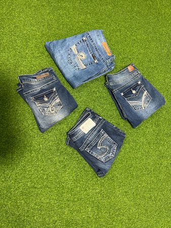 Yv425 Flare Embroidered Jeans 10P