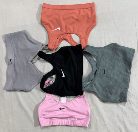 Nike sports bras (638)