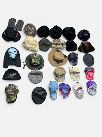Yv434 Mix Caps Bundle 27P