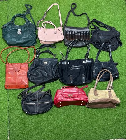 Yv432 Handbags mix bundle 11P