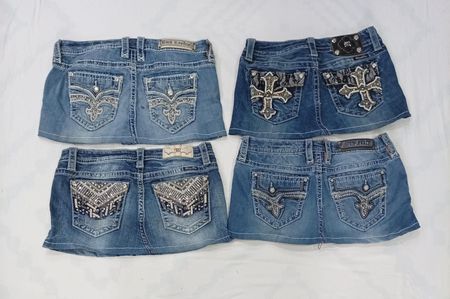 CR8851 UPCYCLED MIX BRANDED MINI DENIM ROCKS