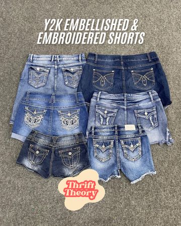 Y2K Embellished & Embroidered Shorts - (04/06)