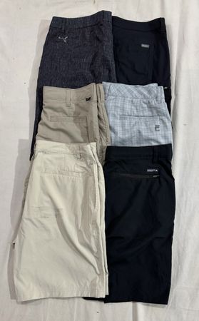 Branded golf shorts (677)