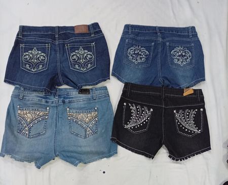 CR8954 UPCYCLED Y2K MINI DENIM SHORTS