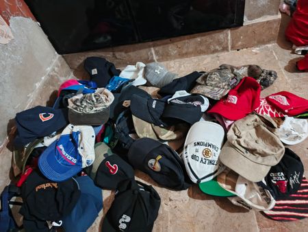 All cap available clup & brand