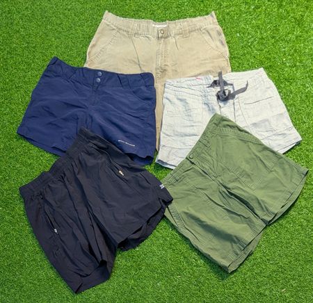 6087 - Columbia, Patagonia, The North Face, Unbranbed Shorts