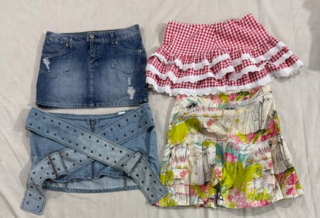 Y2k mini skirts (700)