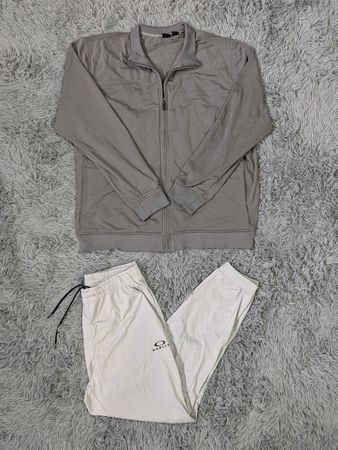 Oakley Clothing Bundle | Shorts, T-Shirts & Trousers Mix