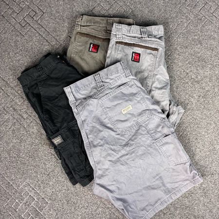 Wrangler cargo shorts (cv222)