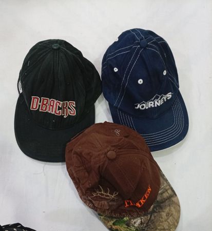 CR9012 VINTAGE MIX BRANDED CAPS