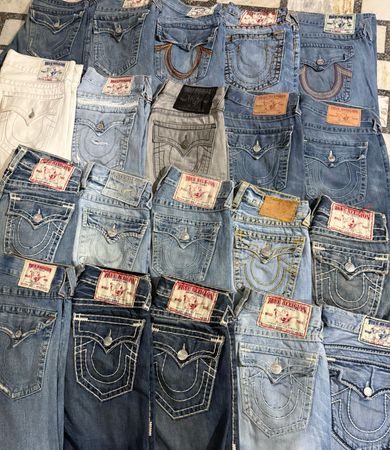 TRUE RELIGION MENS JEANS