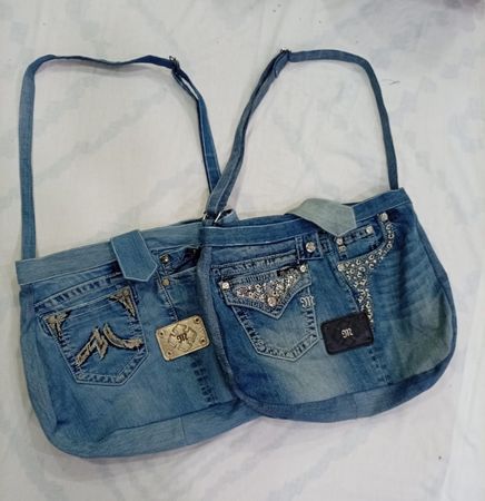 CR9037 UPCYCLED MISS ME BAGS