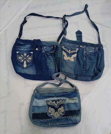 CR9039 UPCYCLED UNBRANDED MIX STYLE BAGS