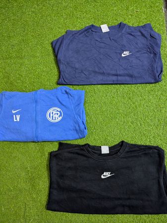 Authentic Nike sweatshirt and hoodie