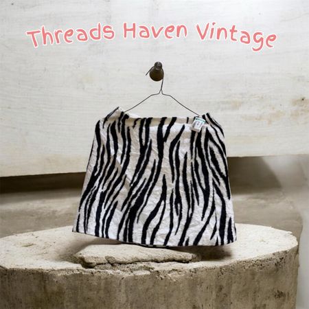 TH # 27 Y2K Printed Mini Skirt – Cute Vintage Aesthetic Fashion