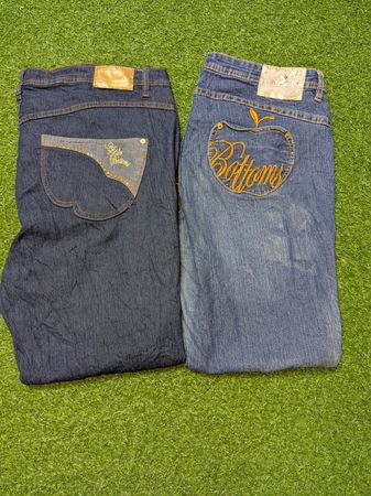hallazgo de ropa de lujo ✨ Apple Bottoms jeans