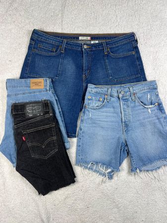 Levis denim shorts