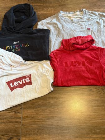 Levi’s Hoodies & Sweatshirts – Grade A/B Mix