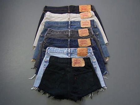 Levi’s sexy short