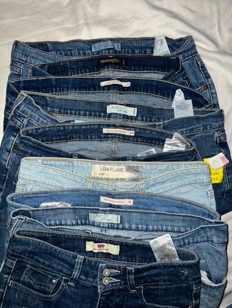 Womans levis bootcut jeans