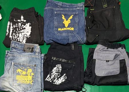 FIRSTADS AND OTHER MIX BRANDS SHORTS (D 15)