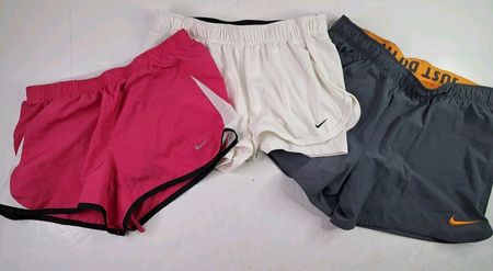 short Nike premium