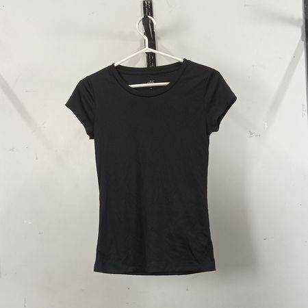 ALO T-SHIRTS & TANK TOPS - BUNDLE 03