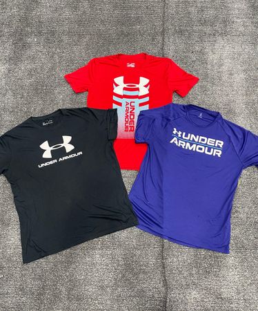 Under Armour T-Shirts - (13/06)