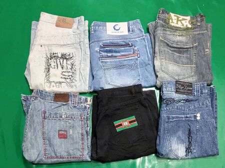 SUNBRID AND OTHER MIX BRANDS SHORTS (D 51)