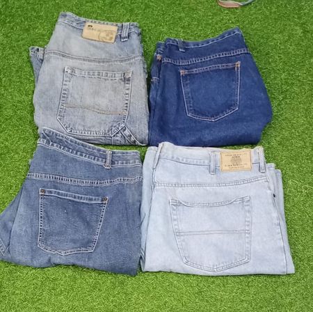 TOMMY HILFIGER AND OTHER MIX BRANDS SHORTS (D 91)