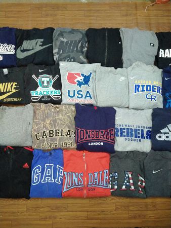 Branded Hoodies 85 pc