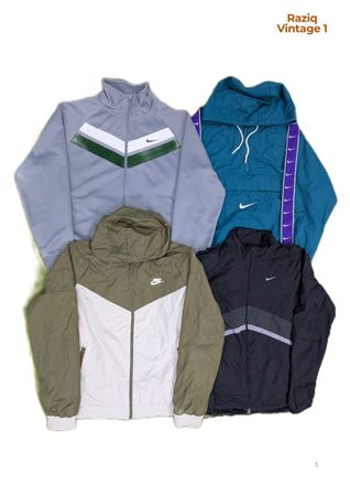RV3829 Nike Zipper Jackets