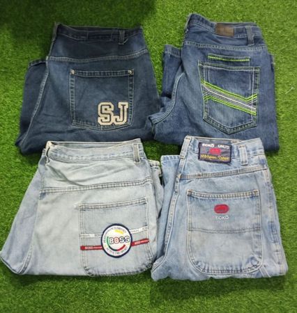 ECKO UNTLD AND OTHER MIX BRANDS SHORTS (D 99)