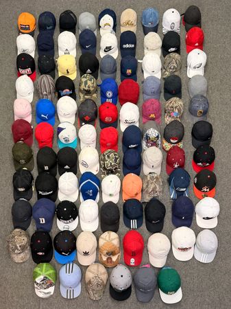 Mixed cap Branded vintage 96 pieces.