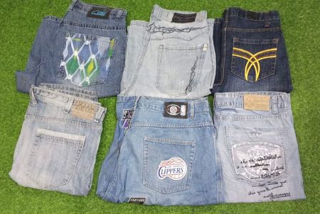 FUBU  AND OTHER MIX BRANDS SHORTS (D 84)