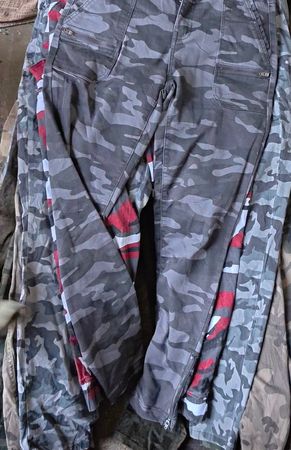 Calças militares