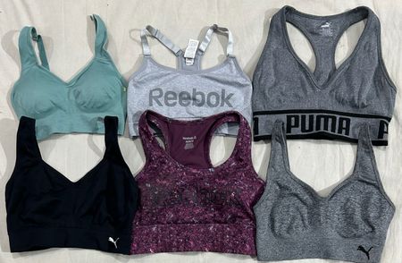 Branded sports bras (862)