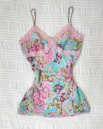 Y2K camisole tops