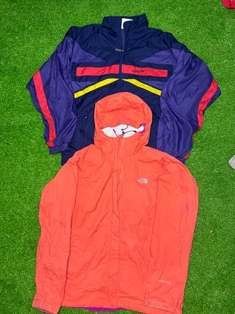 「Adidas & The North Face ヴィンテージ ウィンドブレーカー」