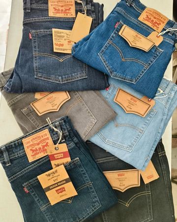 Jeans Mix Clássico Levi's Especial