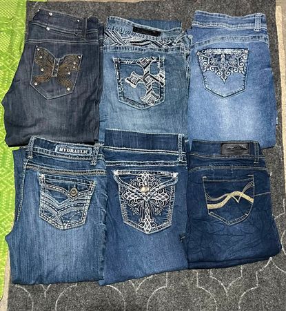 APT 9 AND OTHER BRAND JEANS (20)
