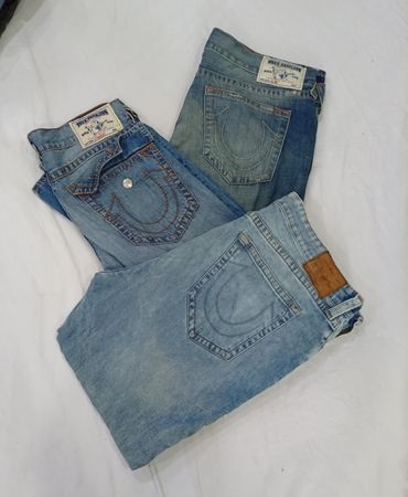 CR9293 Vintage True Religion Men’s Jeans