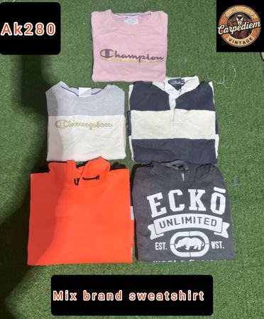 Mix brand sweatshirt ak280