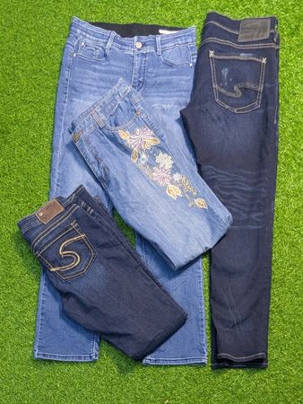 6388 | Unbrnded straight and Flare Jeans