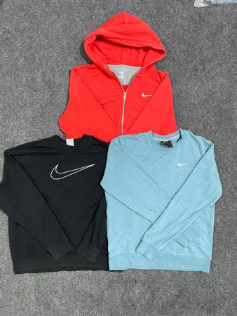 Nike sweatshirt