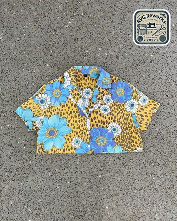 50 pcs Exact Upcycled Printed Crop Top