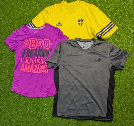 6401 - Nike, Adidas T-Shirt a maniche corte