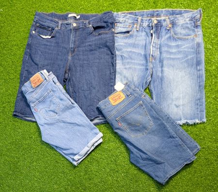 6420 - Levi's Denim Shorts