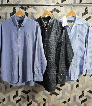 AVG-0493 Ralph Lauren Button Up Shirts