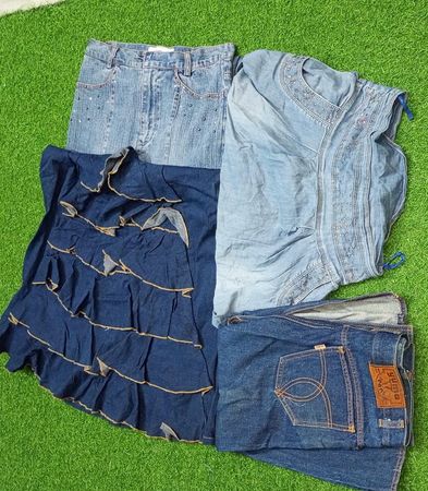 YUMA JEANS AND OTHER MIX BRANDS MINI SKIRTS (C 160)